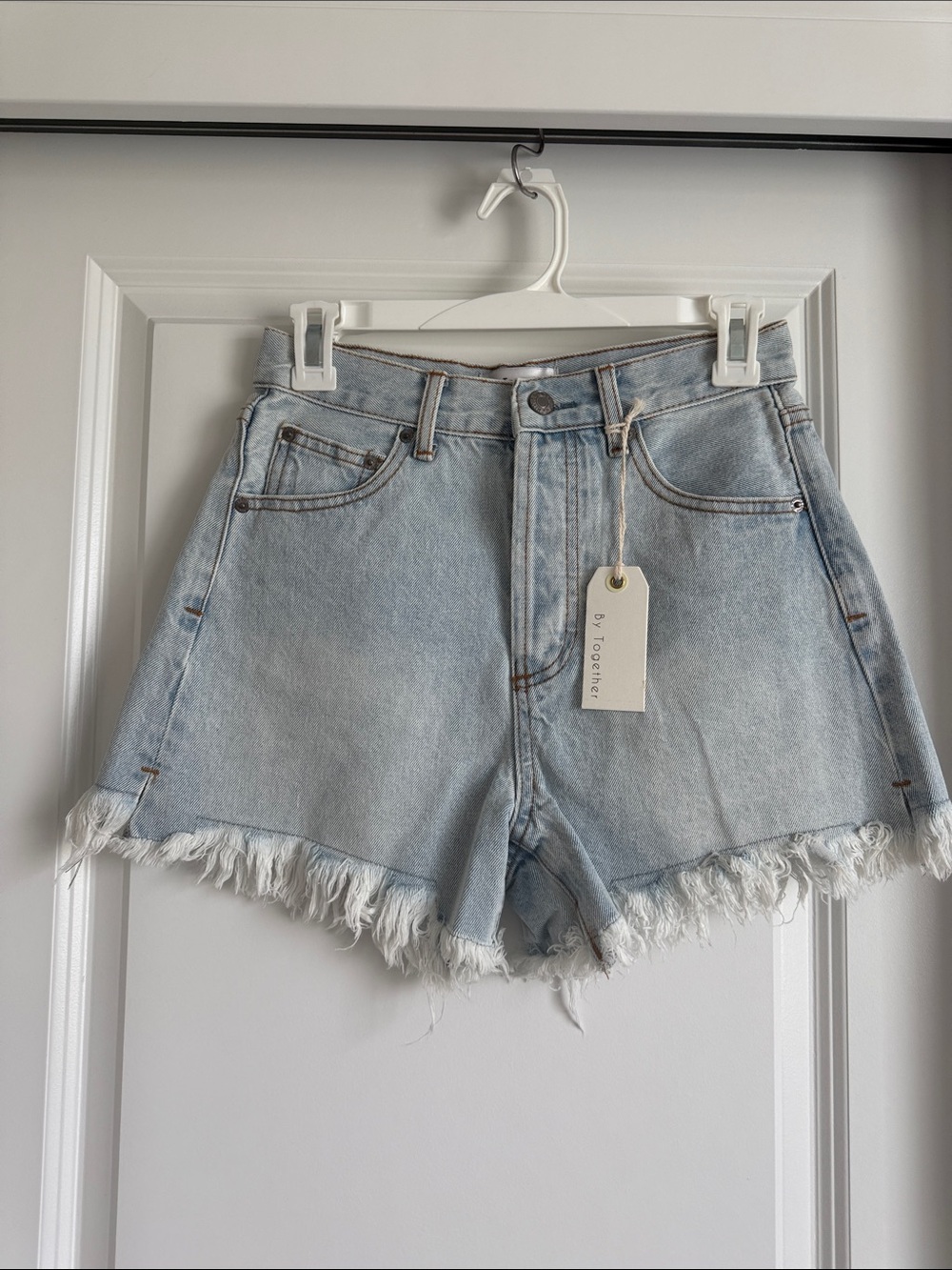 By Together Frayed High Rise Light Wash Denim Cutoff Shorts Size Small NWT